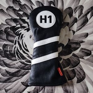 H1-Madson Golf Cart Magnet Headcovers Black and White